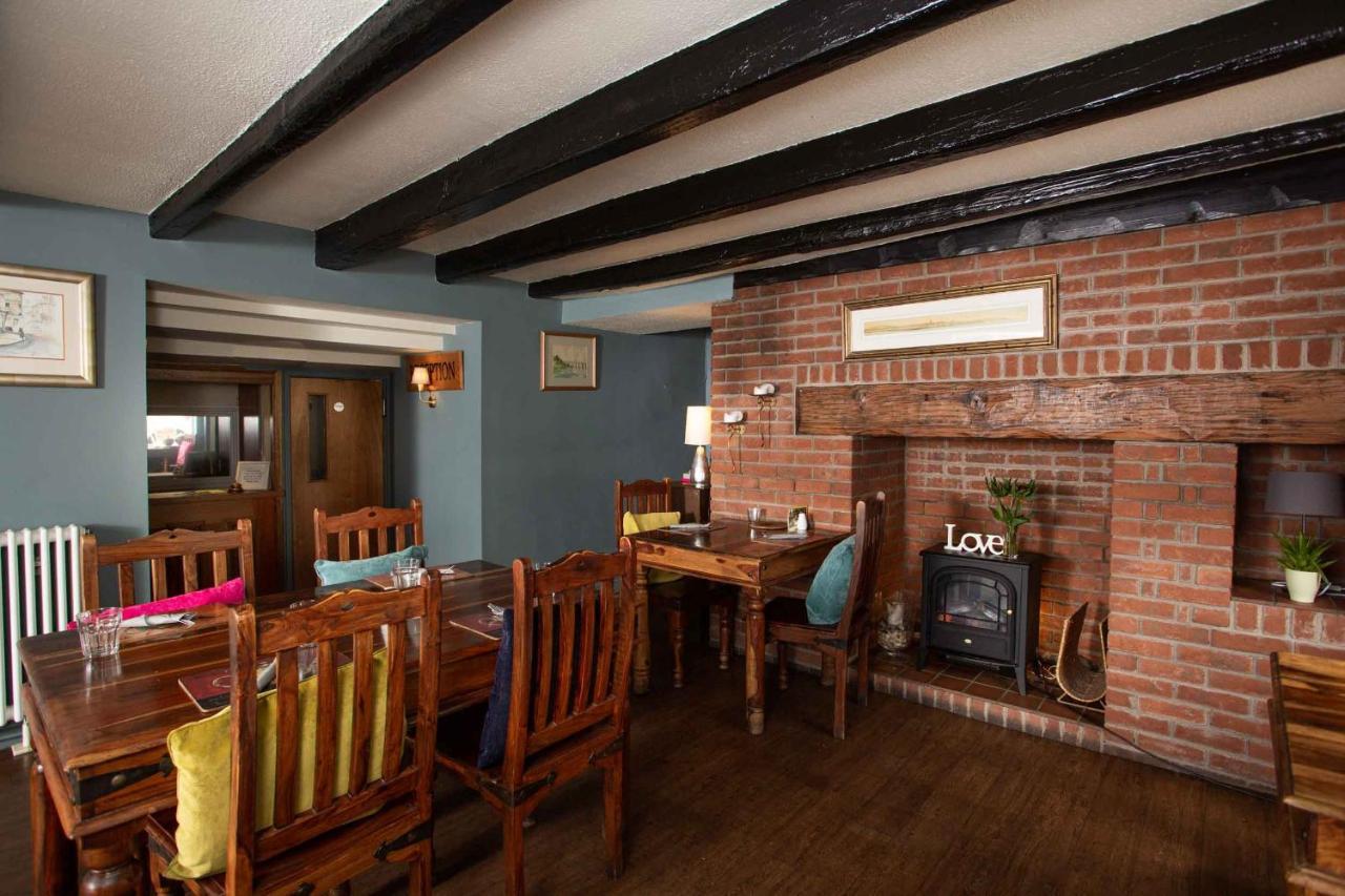 Queens Head Hotel Berwick Upon Tweed Exteriér fotografie